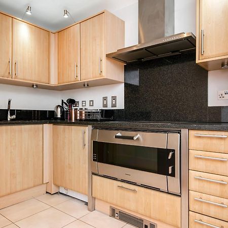 Central 2 Bed With Large Terrace ลอนดอน ภายนอก รูปภาพ