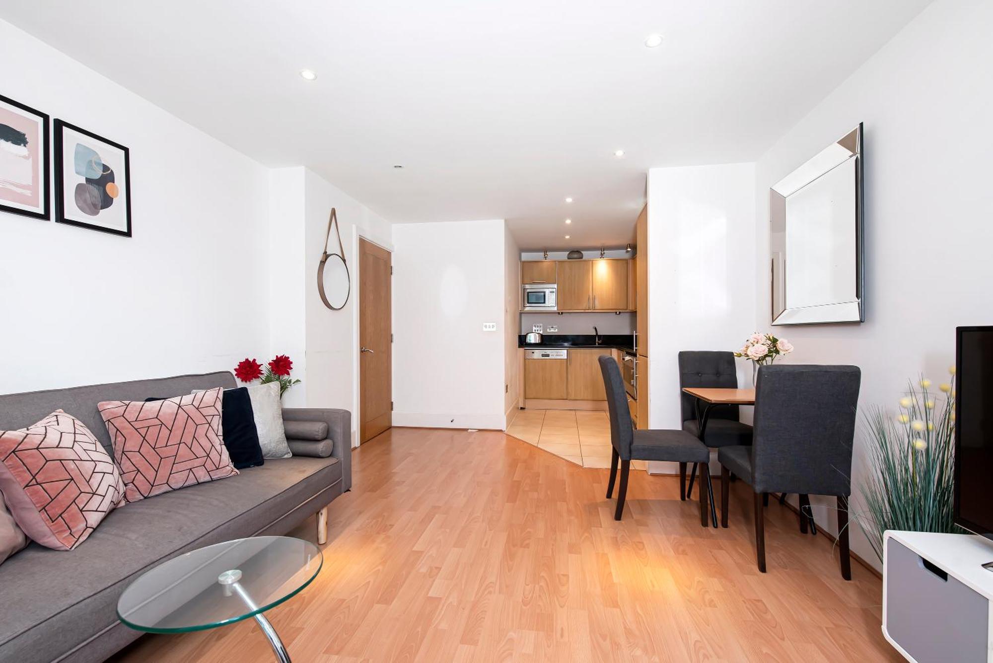 Central 2 Bed With Large Terrace ลอนดอน ภายนอก รูปภาพ