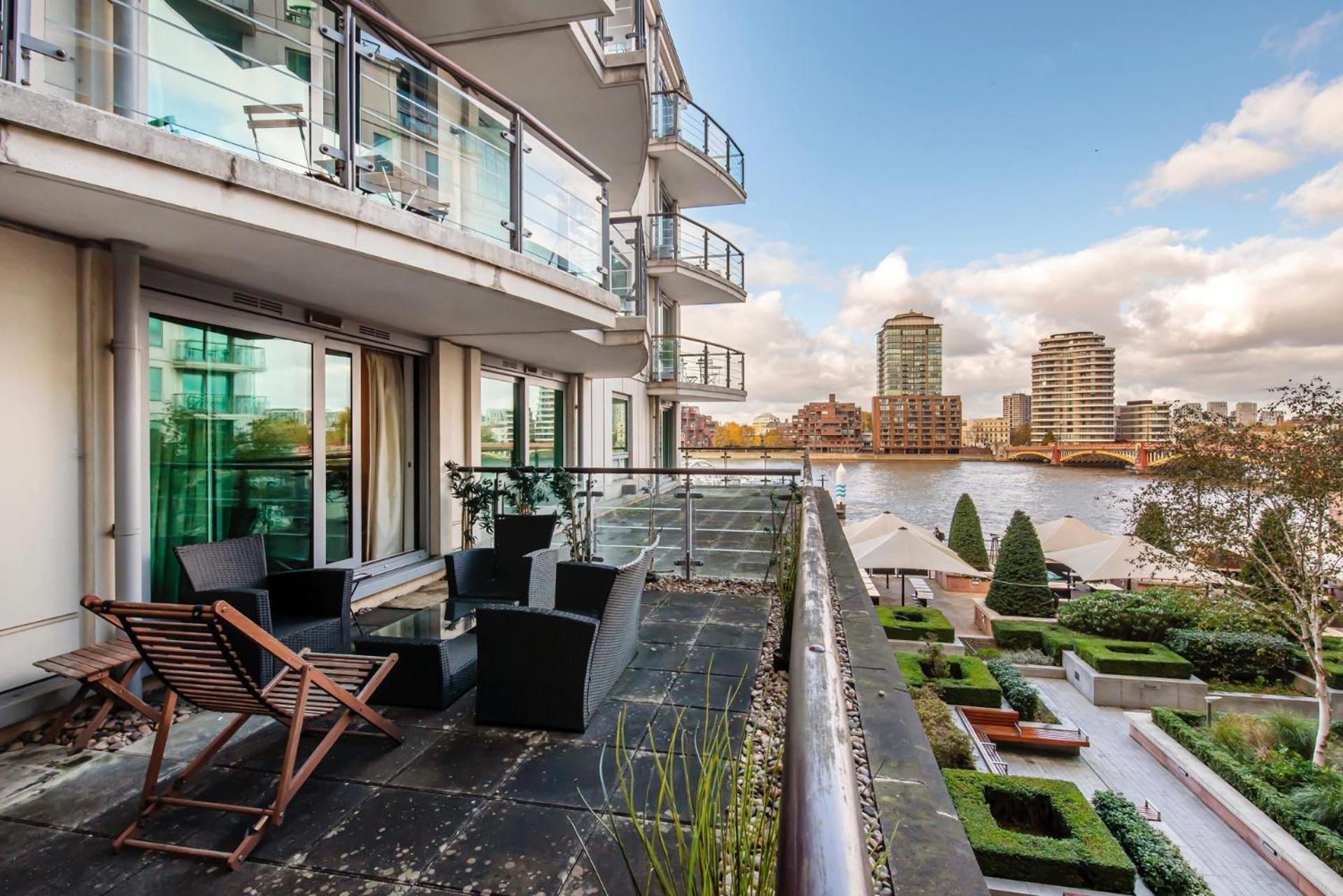 Central 2 Bed With Large Terrace ลอนดอน ภายนอก รูปภาพ